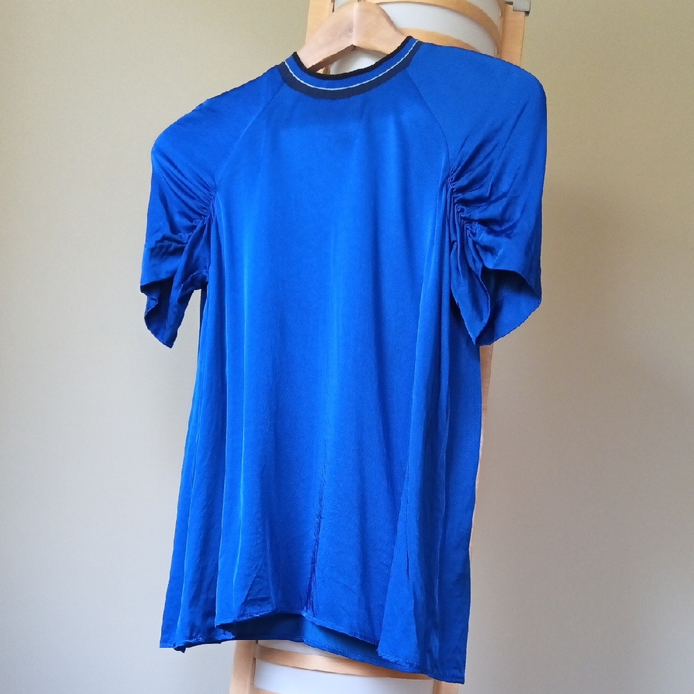 P17" Zara Satin Vibrant Blue Crinkled Short Sleeve Top - Picture 10 of 10
